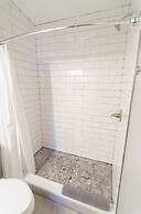 Colony Suites