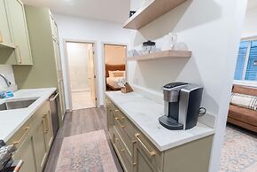 Colony Suites