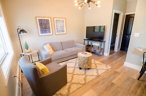 Colony Suites