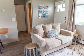 Colony Suites