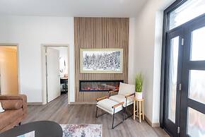 Colony Suites