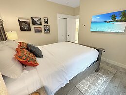 Colony Suites