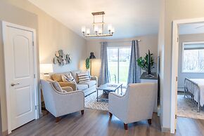 Colony Suites