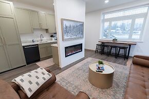 Colony Suites
