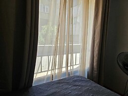 UH ApartHotel Lastarria 70