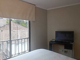 UH ApartHotel Lastarria 70