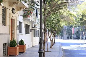 UH ApartHotel Lastarria 70