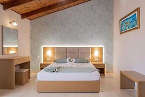 Plaka Sungrace Studios & Apartments