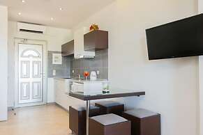 Plaka Sungrace Studios & Apartments