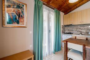Plaka Sungrace Studios & Apartments