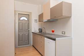 Plaka Sungrace Studios & Apartments
