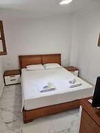 Plaka Sungrace Studios & Apartments