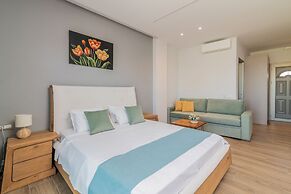 Plaka Sungrace Studios & Apartments