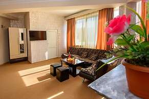 Silk Road Hotel