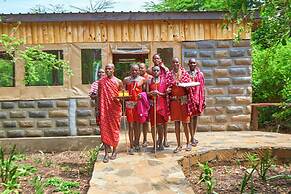 Mara Big Five Lodge