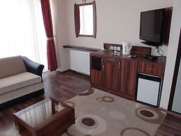 Otel Tirem