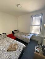Honley Hotel