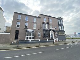Honley Hotel