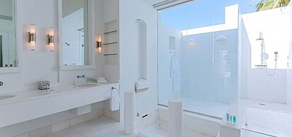 Arushi Villa