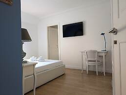 Cosmopolitan Central Rooms