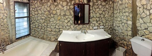 Treetops Lodge