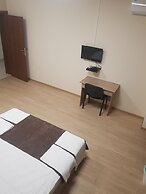 Twain Apart & Rooms
