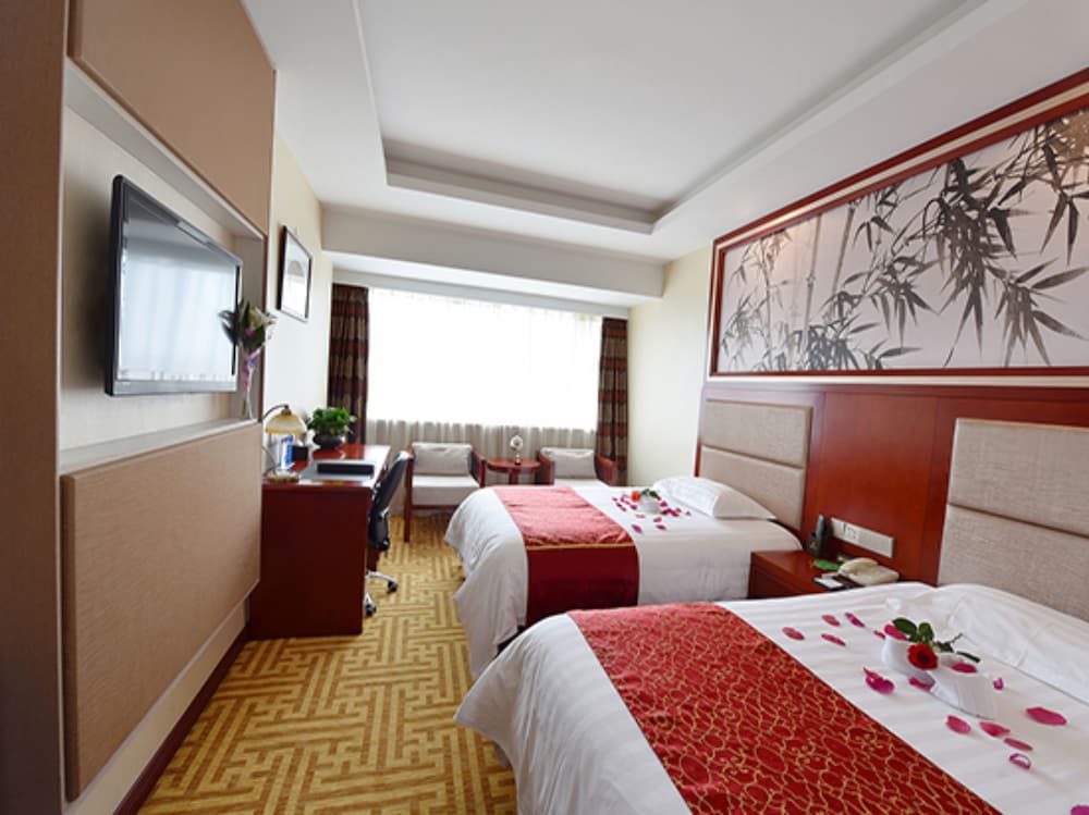 Golden Oasis Hotel
