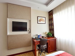 Golden Oasis Hotel