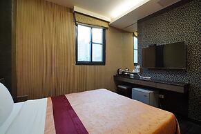 Happy Hotel