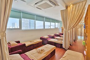 Le's Cham Hotel