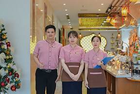 Le's Cham Hotel