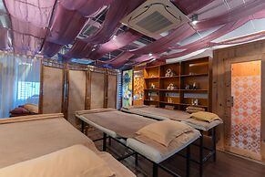 Le's Cham Hotel