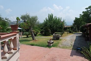 Emanuele Apartments