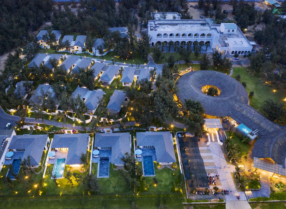 Stelia Beach Resort