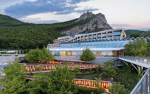 Qalaalti Hotel & Spa