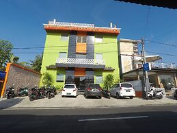 Florent Guest House