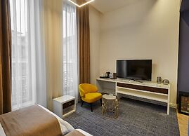 Aghababyan's Hotel