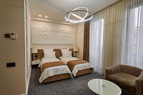 Aghababyan's Hotel