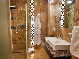 Aghababyan's Hotel