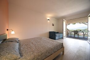 Residence Le Grazie Est