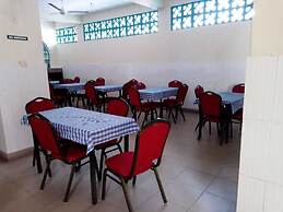 Metric Annex Hotel