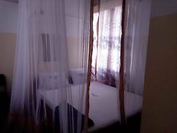 Metric Annex Hotel