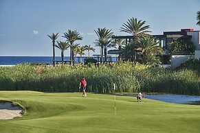 Four Seasons Resort Los Cabos at Costa Palmas