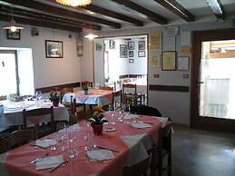 Agriturismo Pian Dei Tass