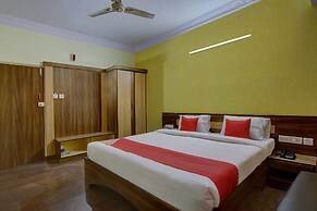 OYO 24259 Hotel Blue Inn