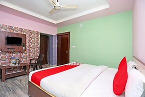Capital O 14489 Hotel Aryan