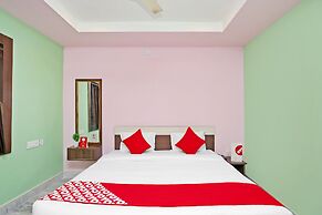 Capital O 14489 Hotel Aryan