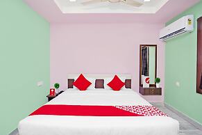 Capital O 14489 Hotel Aryan