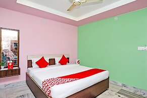 Capital O 14489 Hotel Aryan