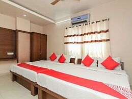 OYO 740 Hotel Suravi